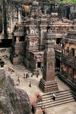  ¡El Templo de Kailasa: Un monumento tallado en roca que desafía la lógica!